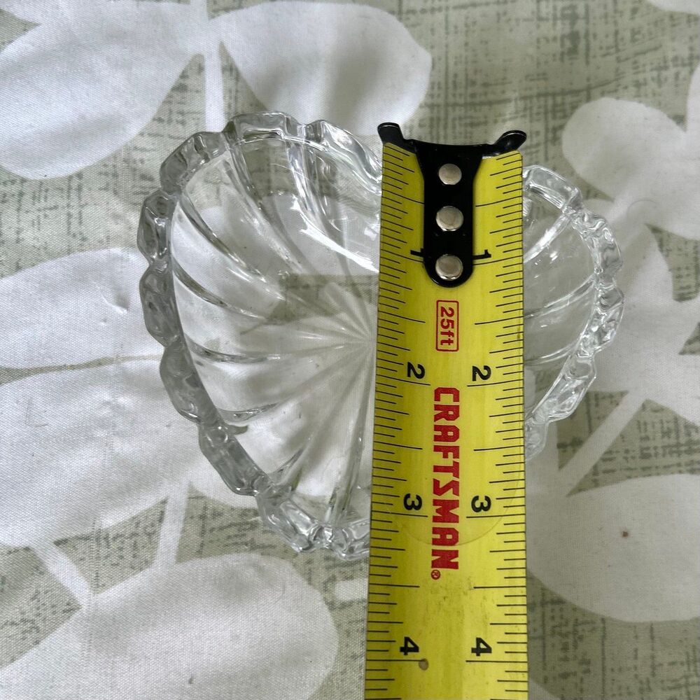 VTG Dainty Shiny Glass Heart Trinket Dish Mikasa Elegant Display - Picture 5 of 7